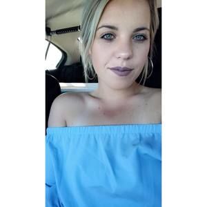 Meet your Posher, Abigail